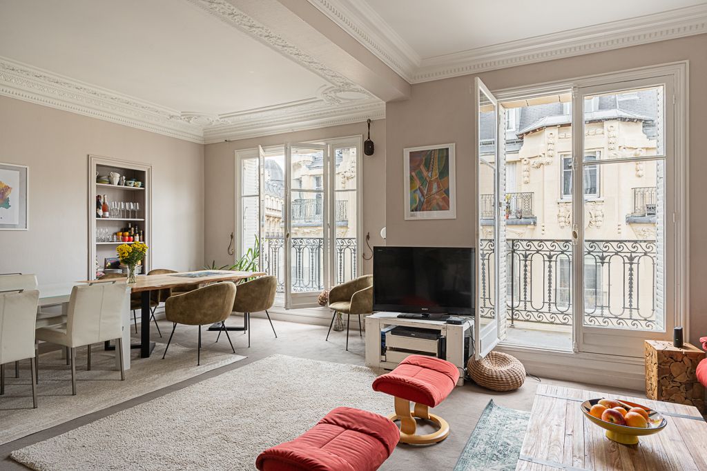 apartment 5 rooms for sale , Paris (75008)