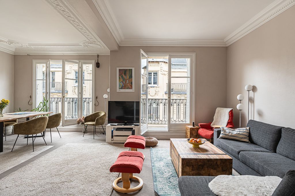 apartment 5 rooms for sale , Paris (75008)